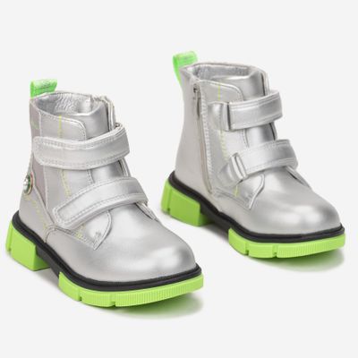 Buty zimowe dziecięce na zimę born2be ze sklepu: born2be.pl w kategorii: Buty zimowe dziecięce - zdjęcie 054DCF2-170-2564_185192