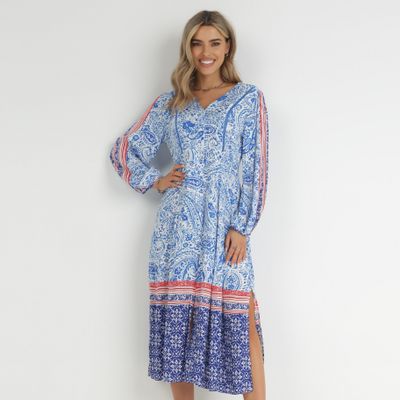 Sukienka casual born2be ze sklepu: born2be.pl w kategorii: Sukienki - zdjęcie 054DCF2-170-2564_187523