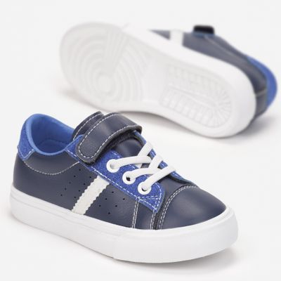 Trampki dziecięce na wiosnę born2be ze sklepu: born2be.pl w kategorii: Trampki dziecięce - zdjęcie 054DCF2-170-2564_197487