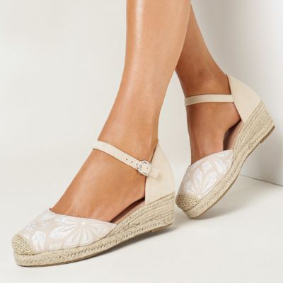 Espadryle damskie born2be ze sklepu: born2be.pl w kategorii: Espadryle damskie - zdjęcie 054DCF2-170-2564_239661