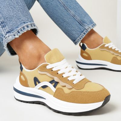 Buty sportowe damskie na wiosnę born2be ze sklepu: born2be.pl w kategorii: Buty sportowe damskie - zdjęcie 054DCF2-170-2564_244876