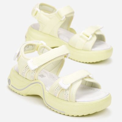 Sandały dziecięce na lato born2be ze sklepu: born2be.pl w kategorii: Sandały dziecięce - zdjęcie 054DCF2-170-2564_245168
