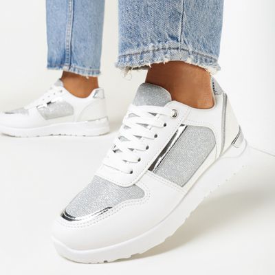 Buty sportowe damskie na wiosnę born2be ze sklepu: born2be.pl w kategorii: Buty sportowe damskie - zdjęcie 054DCF2-170-2564_260943