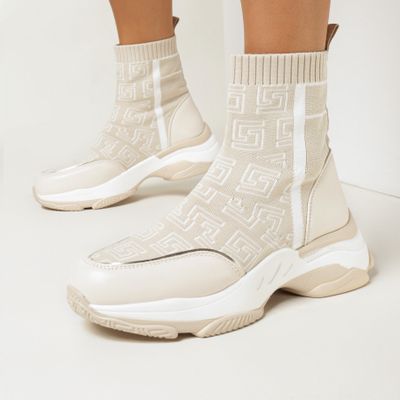 Buty sportowe damskie na wiosnę born2be ze sklepu: born2be.pl w kategorii: Buty sportowe damskie - zdjęcie 054DCF2-170-2564_262047