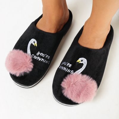 Kapcie damskie na zimę born2be ze sklepu: born2be.pl w kategorii: Kapcie damskie - zdjęcie 054DCF2-170-2564_276432