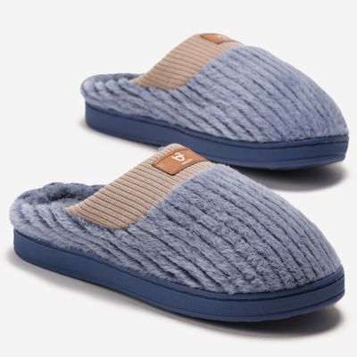 Kapcie męskie na zimę born2be ze sklepu: born2be.pl w kategorii: Kapcie męskie - zdjęcie 054DCF2-170-2564_277874