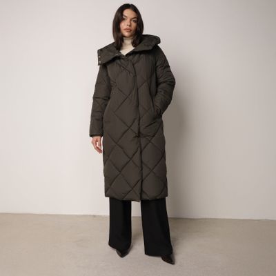 Płaszcz damski casual born2be ze sklepu: born2be.pl w kategorii: Płaszcze damskie - zdjęcie 054DCF2-170-2564_281906
