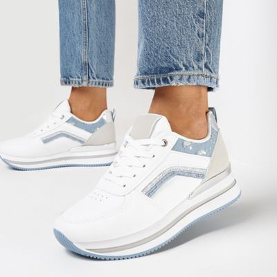 born2be - Buty sportowe damskie na wiosnę ze sklepu: born2be.pl w kategorii: Buty sportowe damskie - zdjęcie 054DCF2-170-2564_291867