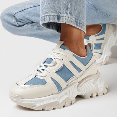 born2be - Buty sportowe damskie na wiosnę ze sklepu: born2be.pl w kategorii: Buty sportowe damskie - zdjęcie 054DCF2-170-2564_292512