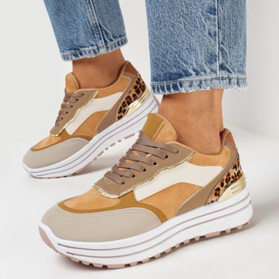 Buty sportowe damskie na wiosnę born2be ze sklepu: born2be.pl w kategorii: Buty sportowe damskie - zdjęcie 054DCF2-170-2564_293346