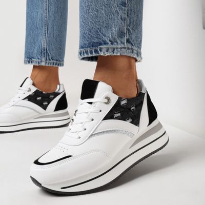 born2be - Buty sportowe damskie na wiosnę ze sklepu: born2be.pl w kategorii: Buty sportowe damskie - zdjęcie 054DCF2-170-2564_293896