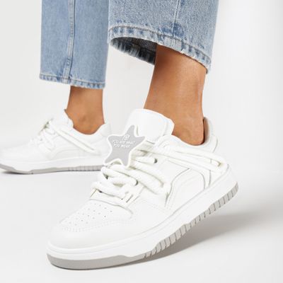 born2be - Buty sportowe damskie na wiosnę ze sklepu: born2be.pl w kategorii: Buty sportowe damskie - zdjęcie 054DCF2-170-2564_297176