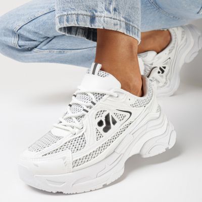 born2be - Buty sportowe damskie wiosenne ze sklepu: born2be.pl w kategorii: Buty sportowe damskie - zdjęcie 054DCF2-170-2564_297813