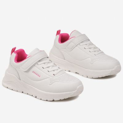Buty sportowe dziecięce na wiosnę born2be ze sklepu: born2be.pl w kategorii: Buty sportowe dziecięce - zdjęcie 054DCF2-170-2564_298185