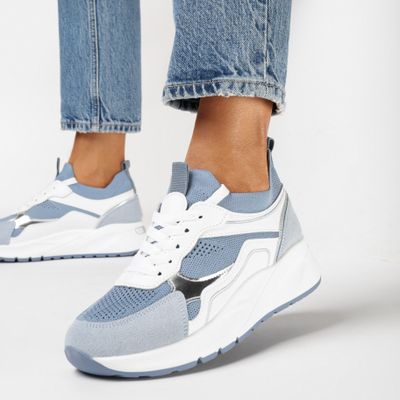 Buty sportowe damskie na wiosnę born2be ze sklepu: born2be.pl w kategorii: Buty sportowe damskie - zdjęcie 054DCF2-170-2564_299372