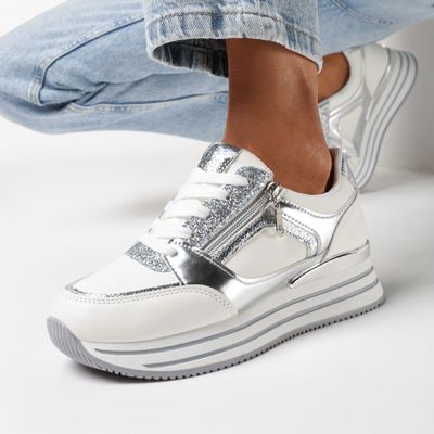 Buty sportowe damskie na wiosnę born2be ze sklepu: born2be.pl w kategorii: Buty sportowe damskie - zdjęcie 054DCF2-170-2564_299810
