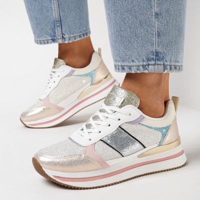 born2be - Buty sportowe damskie wiosenne ze sklepu: born2be.pl w kategorii: Buty sportowe damskie - zdjęcie 054DCF2-170-2564_301032