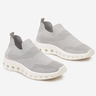 Buty sportowe damskie na wiosnę born2be ze sklepu: born2be.pl w kategorii: Buty sportowe damskie - zdjęcie 054DCF2-170-2564_301868
