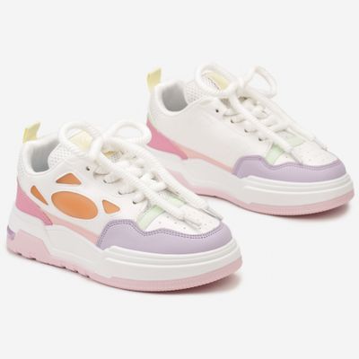 Buty sportowe damskie wiosenne born2be ze sklepu: born2be.pl w kategorii: Buty sportowe damskie - zdjęcie 054DCF2-170-2564_302524