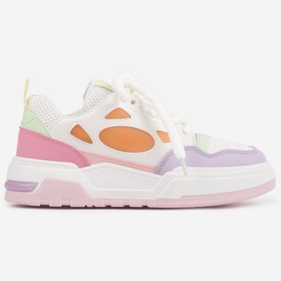 Buty sportowe damskie wiosenne born2be ze sklepu: born2be.pl w kategorii: Buty sportowe damskie - zdjęcie 054DCF2-170-2564_302524