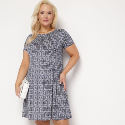 Sukienka oversize'owa born2be ze sklepu: born2be.pl w kategorii: Sukienki - zdjęcie 054DCF2-170-2564_304538
