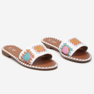Klapki damskie na lato born2be ze sklepu: born2be.pl w kategorii: Klapki damskie - zdjęcie 054DCF2-170-2564_305937