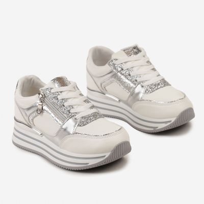 Buty sportowe damskie na wiosnę born2be ze sklepu: born2be.pl w kategorii: Buty sportowe damskie - zdjęcie 054DCF2-170-2564_308410