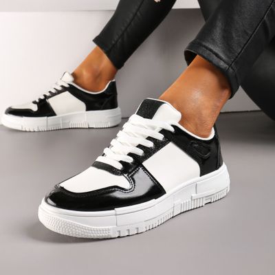 Buty sportowe damskie wiosenne born2be ze sklepu: born2be.pl w kategorii: Buty sportowe damskie - zdjęcie 054DCF2-170-2564_311959