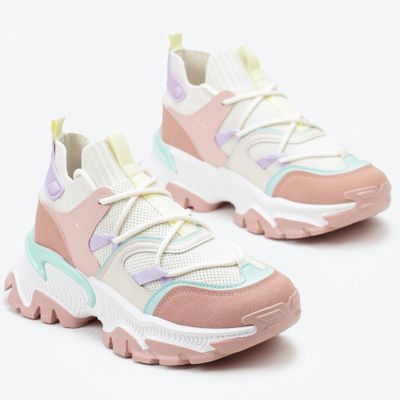 Buty sportowe damskie na wiosnę born2be ze sklepu: born2be.pl w kategorii: Buty sportowe damskie - zdjęcie 054DCF2-170-2564_313622