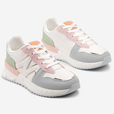 Buty sportowe damskie wiosenne born2be ze sklepu: born2be.pl w kategorii: Buty sportowe damskie - zdjęcie 054DCF2-170-2564_318946
