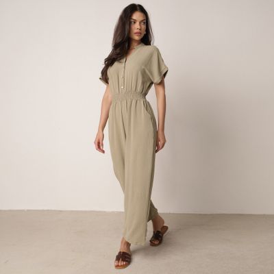 Kombinezon damski casual na wiosnę born2be ze sklepu: born2be.pl w kategorii: Kombinezony damskie - zdjęcie 054DCF2-170-2564_335269