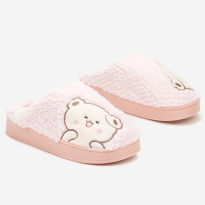 Kapcie damskie na zimę born2be ze sklepu: born2be.pl w kategorii: Kapcie damskie - zdjęcie 054DCF2-170-2564_345319