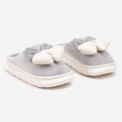 Kapcie damskie na zimę born2be ze sklepu: born2be.pl w kategorii: Kapcie damskie - zdjęcie 054DCF2-170-2564_345323