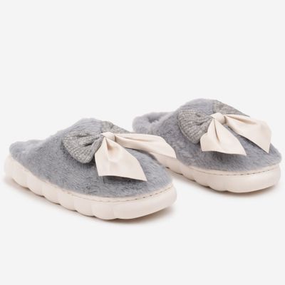 Kapcie damskie na zimę born2be ze sklepu: born2be.pl w kategorii: Kapcie damskie - zdjęcie 054DCF2-170-2564_345406