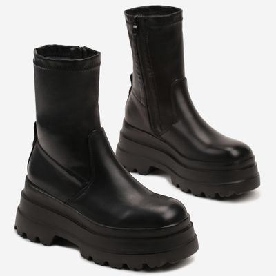 Botki na jesień born2be ze sklepu: born2be.pl w kategorii: Botki - zdjęcie 054DCF2-170-2564_349481