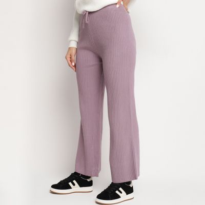 born2be - Spodnie damskie w stylu retro ze sklepu: born2be.pl w kategorii: Spodnie damskie - zdjęcie 054DCF2-170-2564_352945