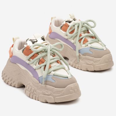 Buty sportowe damskie wiosenne born2be ze sklepu: born2be.pl w kategorii: Buty sportowe damskie - zdjęcie 054DCF2-170-2564_354586