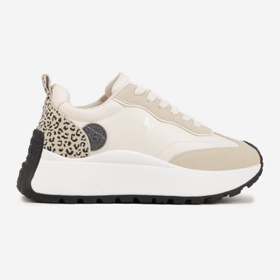 born2be - Buty sportowe damskie na wiosnę ze sklepu: born2be.pl w kategorii: Buty sportowe damskie - zdjęcie 054DCF2-170-2564_364910