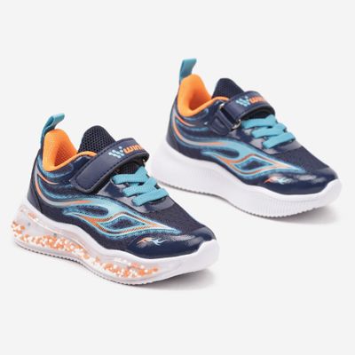 Buty sportowe dziecięce na wiosnę born2be ze sklepu: born2be.pl w kategorii: Buty sportowe dziecięce - zdjęcie 054DCF2-170-2564_369778