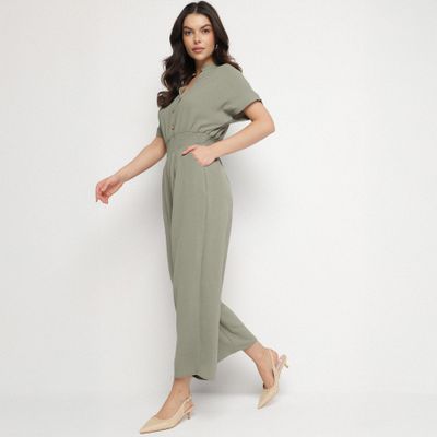 Kombinezon damski casual na wiosnę born2be ze sklepu: born2be.pl w kategorii: Kombinezony damskie - zdjęcie 054DCF2-170-2564_372837