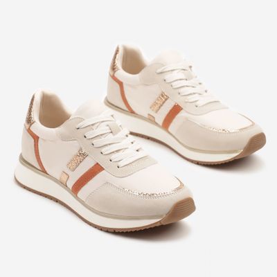 Buty sportowe damskie na wiosnę born2be ze sklepu: born2be.pl w kategorii: Buty sportowe damskie - zdjęcie 054DCF2-170-2564_373414