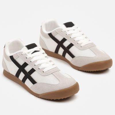 Buty sportowe damskie na wiosnę born2be ze sklepu: born2be.pl w kategorii: Buty sportowe damskie - zdjęcie 054DCF2-170-2564_373424