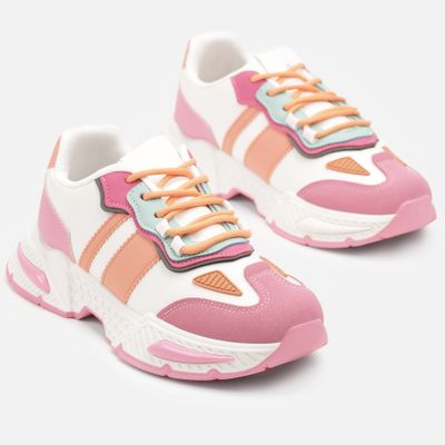 Buty sportowe damskie na wiosnę born2be ze sklepu: born2be.pl w kategorii: Buty sportowe damskie - zdjęcie 054DCF2-170-2564_373545