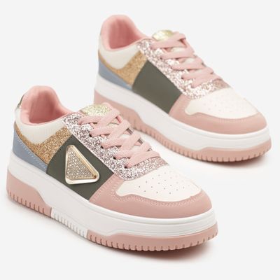 Buty sportowe damskie na wiosnę born2be ze sklepu: born2be.pl w kategorii: Buty sportowe damskie - zdjęcie 054DCF2-170-2564_374668