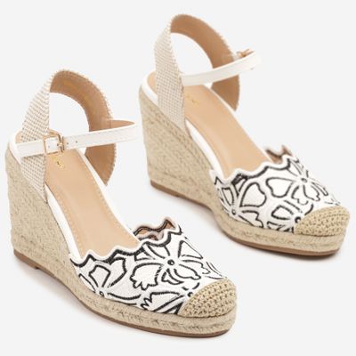 Espadryle damskie na lato born2be ze sklepu: born2be.pl w kategorii: Espadryle damskie - zdjęcie 054DCF2-170-2564_374683