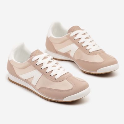 Buty sportowe damskie na wiosnę born2be ze sklepu: born2be.pl w kategorii: Buty sportowe damskie - zdjęcie 054DCF2-170-2564_375030