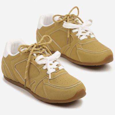born2be - Buty sportowe damskie na wiosnę ze sklepu: born2be.pl w kategorii: Buty sportowe damskie - zdjęcie 054DCF2-170-2564_375667