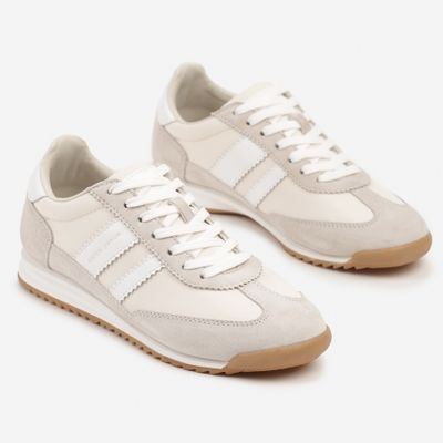 born2be - Buty sportowe damskie na wiosnę ze sklepu: born2be.pl w kategorii: Buty sportowe damskie - zdjęcie 054DCF2-170-2564_377877