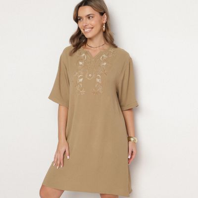 Sukienka casual born2be ze sklepu: born2be.pl w kategorii: Sukienki - zdjęcie 054DCF2-170-2564_382906