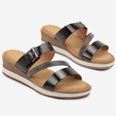 Klapki damskie na lato born2be ze sklepu: born2be.pl w kategorii: Klapki damskie - zdjęcie 054DCF2-170-2564_384299